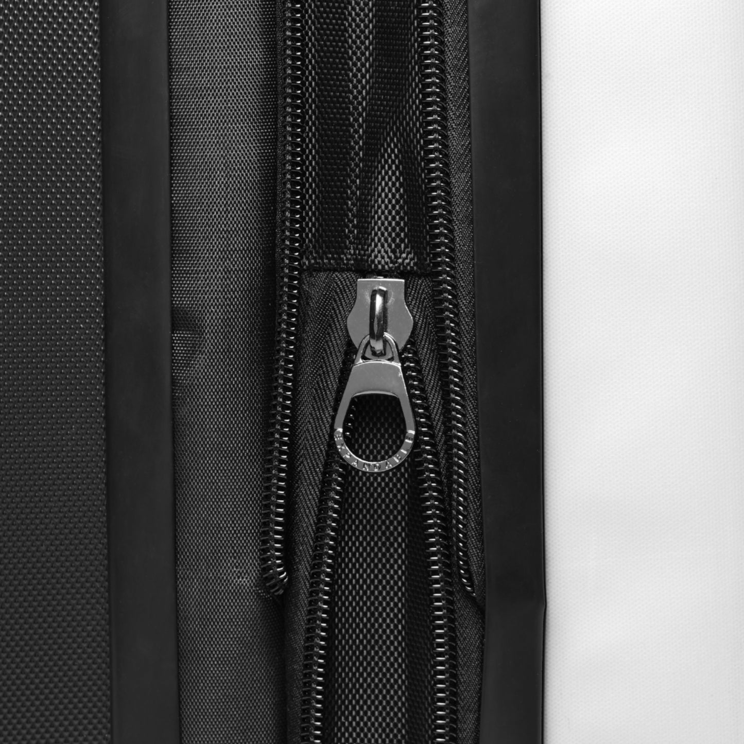 Suitcase "It's Time to travel"