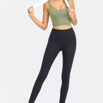 b662bbd8cf324225b0bf95e26e839d84-Max