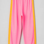 e57cf458-b61d-44a6-a296-ec5aea056457-Max